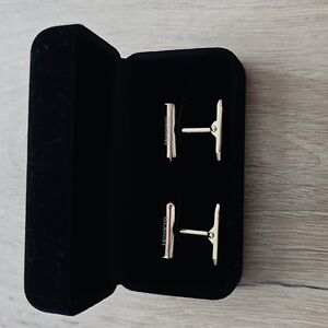 NWOT Very RARE Hennessy cufflinks